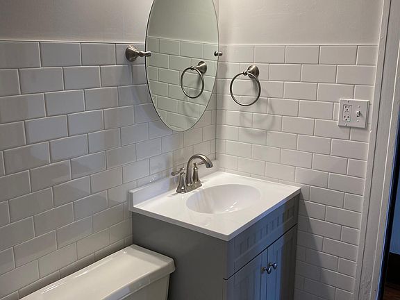 5th image of 38 Anderson Pl APT 1