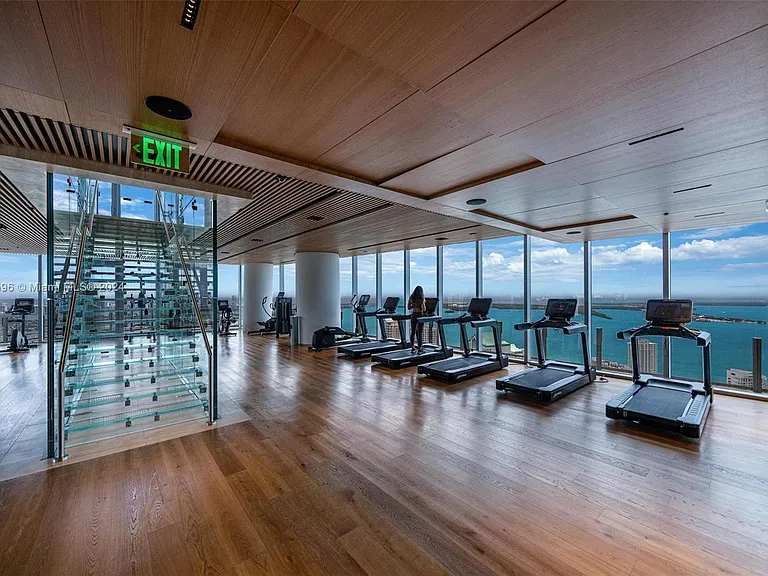300 Biscayne Blvd #4707W — Photo 9