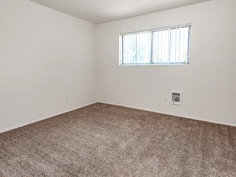 Clipper Ridge Apartments — Photo 11