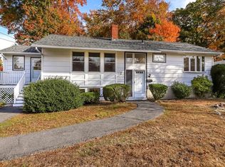 2 Beverly Hl, Canton, MA 02021