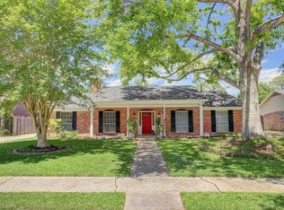 10714 Lynbrook Dr, Houston, TX 77042