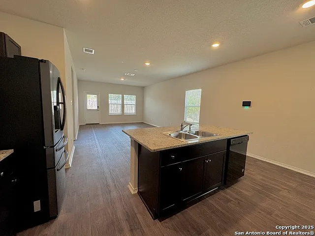 13915 Jasperoid Way — Photo 2