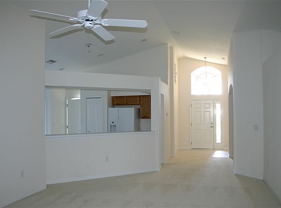 4th image of 31014 Baclan Dr