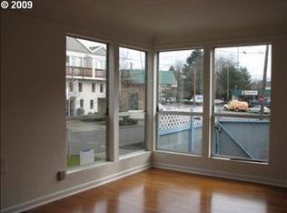2654 NE Buxton St, Portland, OR 97232
