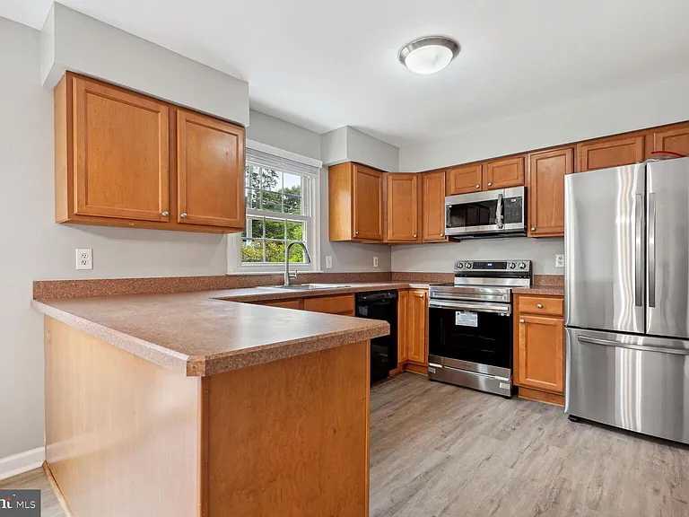 10205 Provincetown Ct — Photo 3