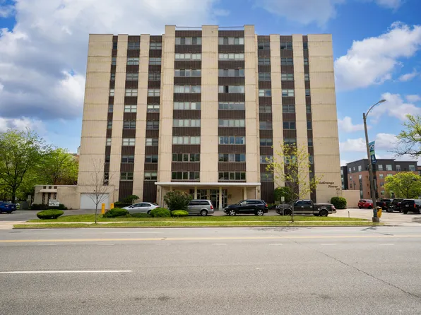 141 N La Grange Rd APT 303, La Grange, IL 60525