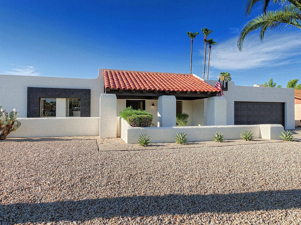 1st image of 2548 E Christy Dr
