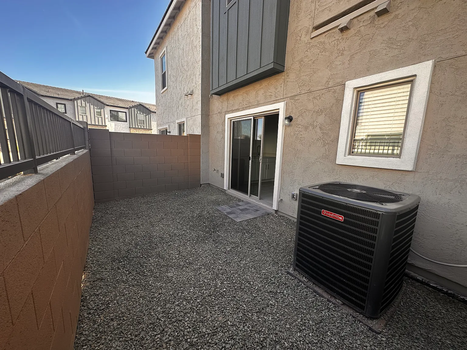 1 bed, 650 sqft, $1,500 — Photo 2