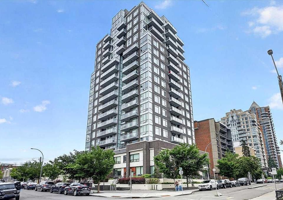 1st image of 1501 6th St E #1305