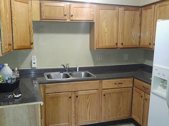 3rd image of 6656 W Fuqua Dr