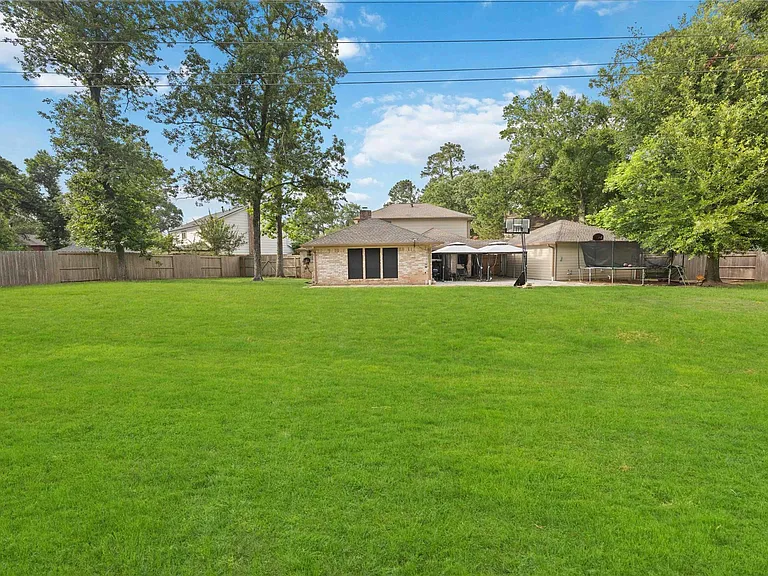 19302 Forest Fern Ct — Photo 27