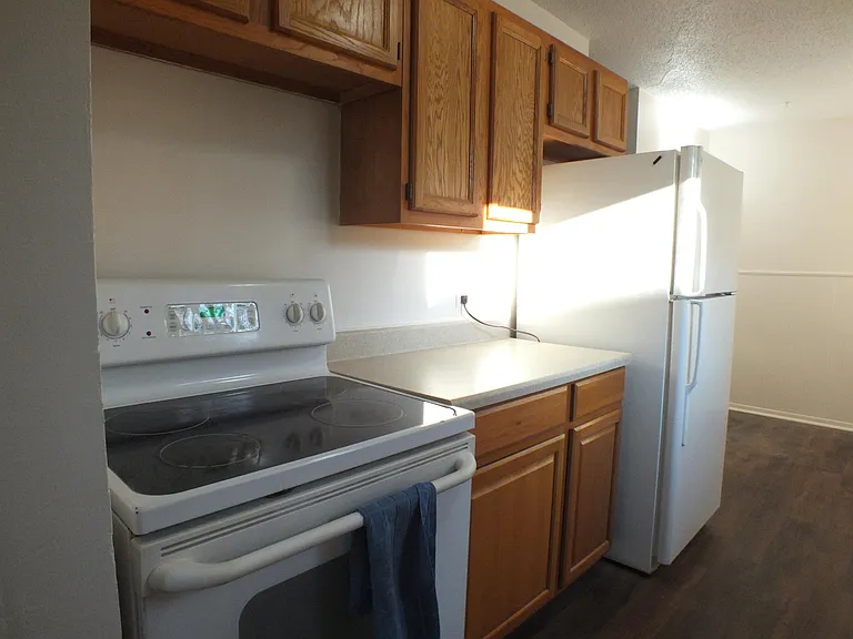 1749 Gaylord Dr — Photo 14