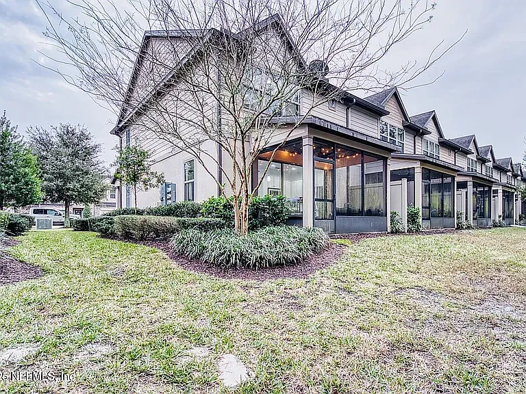7019 Coldwater Dr — Photo 37