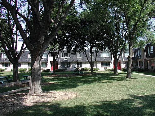 1674 Shawano Ave Photo 1