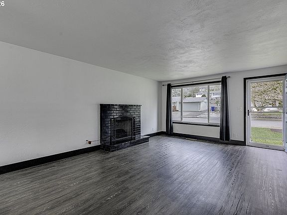3rd image of 315 Kanuku St SE