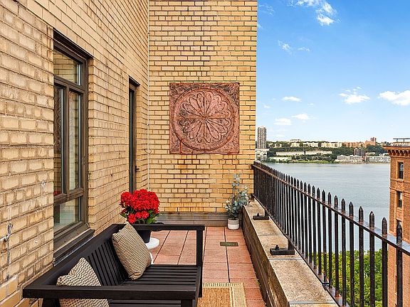 2nd image of 140 Riverside Dr #17LN