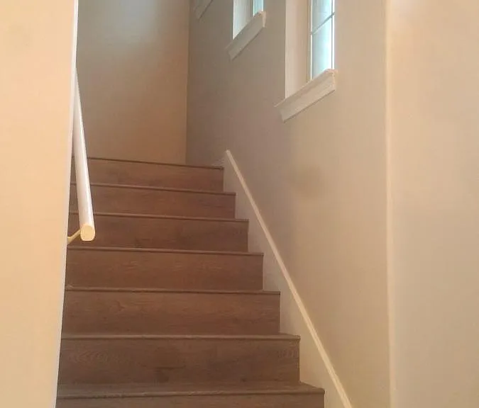 Upgraded with wood stairs
