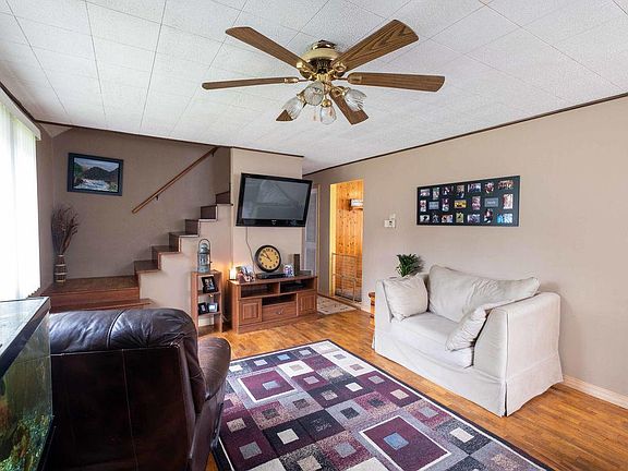 2nd image of 1219 Park Ave
