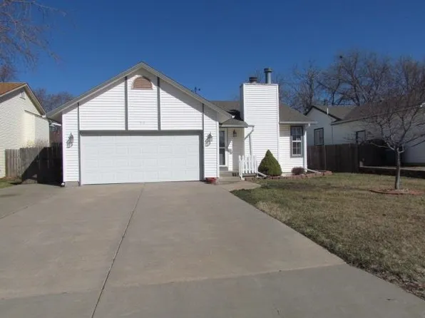 52 Arnold Dr, Augusta, KS 67010