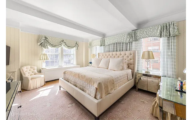 Sold by Douglas Elliman | media 16