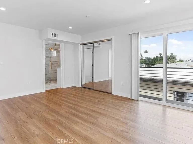6419 1/2 Lexington Ave — Photo 13
