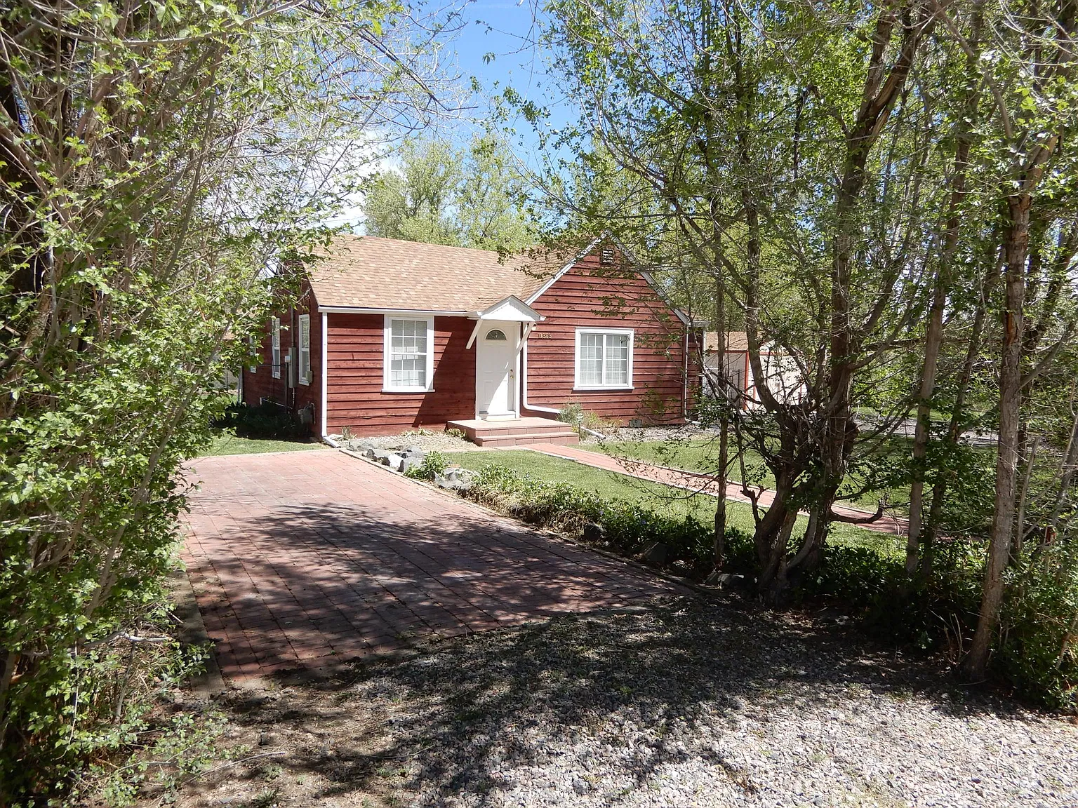 2 bed, 936 sqft, $2,100 — Photo 3