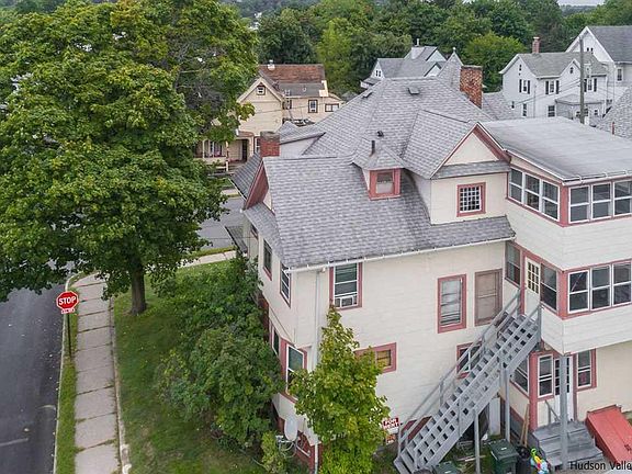 2nd image of 52 Grand Ave