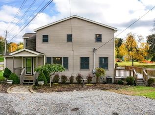 105 Greenwood Dr, Butler, PA