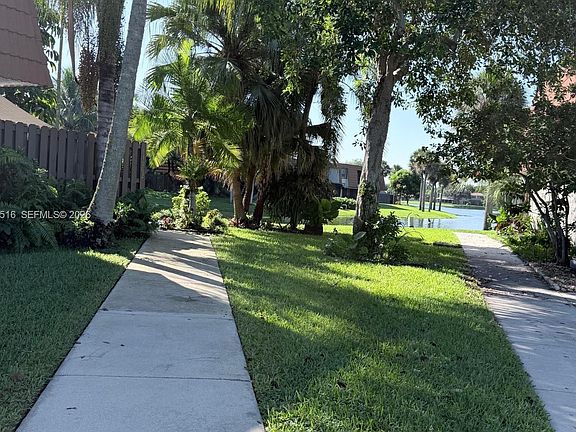 5th image of 11006 N Harmony Lake Cir
