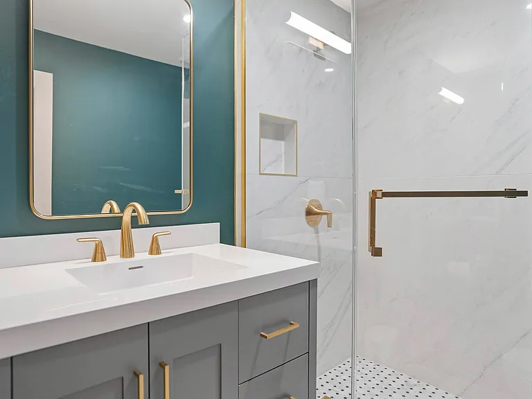 32 Oakland Ave — Photo 26