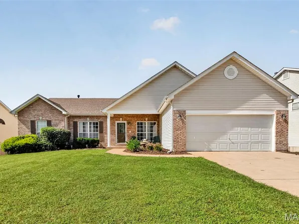 934 Annabrook Park Dr, O'Fallon, MO 63366