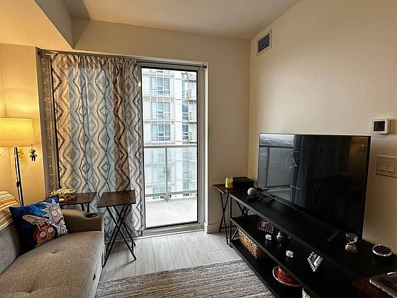5th image of 2033 Kennedy Rd #1802