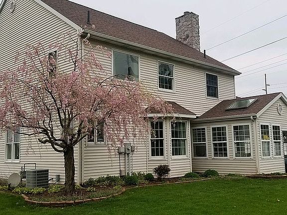 2nd image of 19800 Bluff Dr