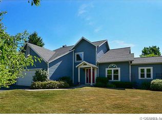 3681 Timberline Dr, Canandaigua, NY 14424