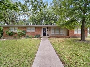 2218 Mount Carmel Dr, Waco, TX 76710