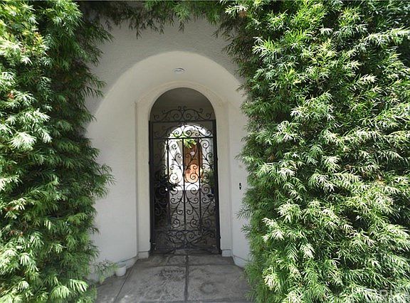 5th image of 24711 Tiburon St