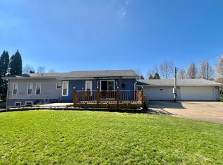 833 Crauns Ln, Quincy, MI 49082