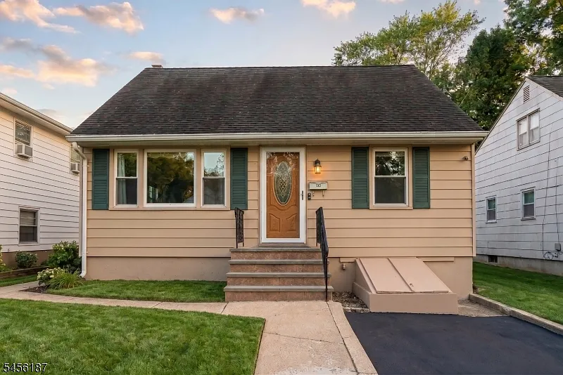 30 Carlson Pl