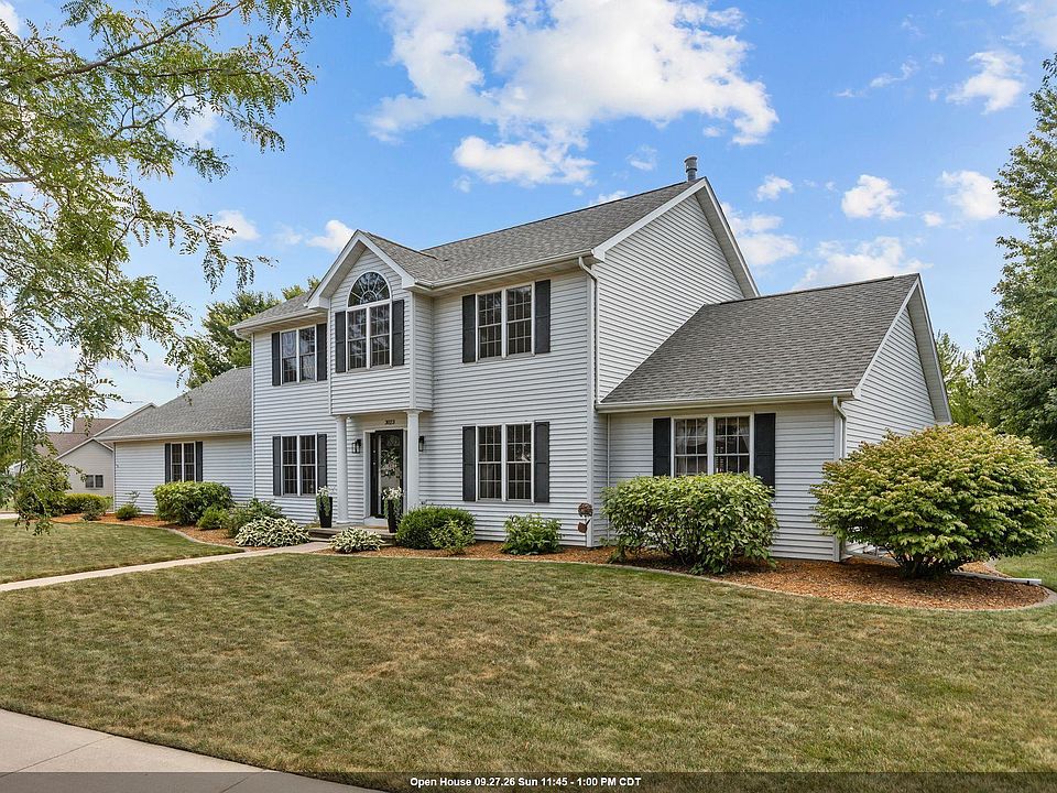 1st image of 3023 E Greenleaf Dr