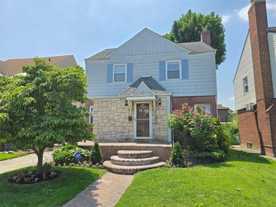 7610 174th Street, Fresh Meadows, NY, 11366