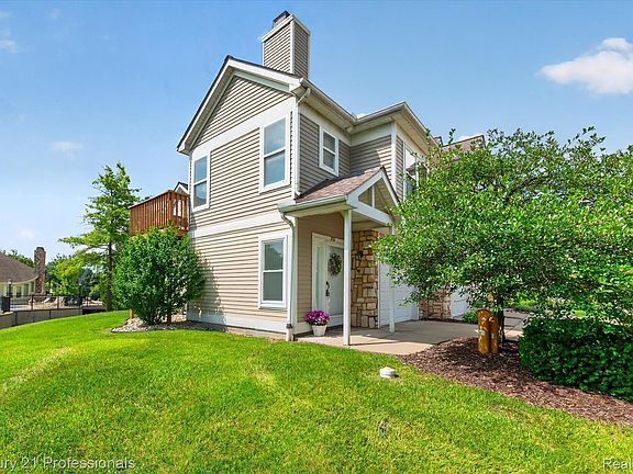 3rd image of 1737 Coburn Ct
