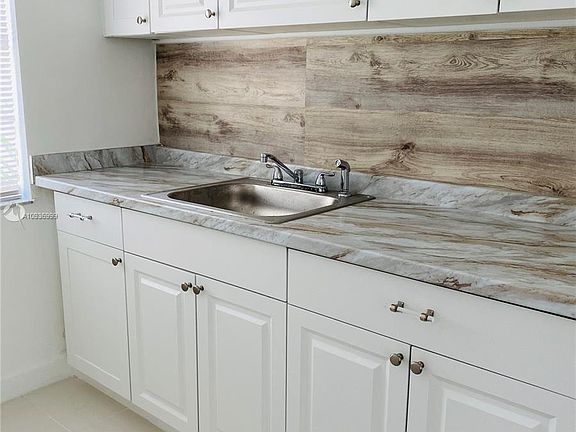 2nd image of 1608 Drexel Ave APT 18