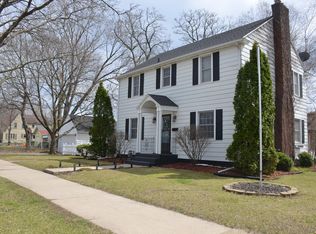 1904 Winnebago St, La Crosse, WI 54601