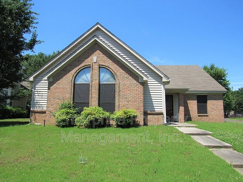 7904 Hunters Xing, Cordova, TN 38018 | Zillow