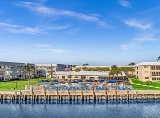 5 Colonial Club Dr APT 300, Boynton Beach, FL 33435