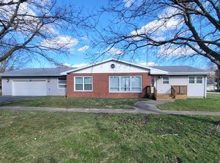 100 N Bridge St, Aroma Park, IL 60910