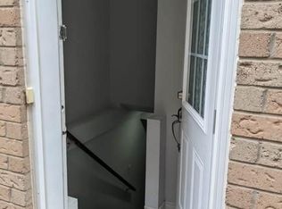 5777 River Grove Ave #BASEMENT, Mississauga, ON L5M 4R5