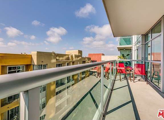 2nd image of 13700 Marina Pointe Dr Unit 620