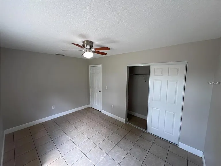 152 Julie Ln #B — Photo 6