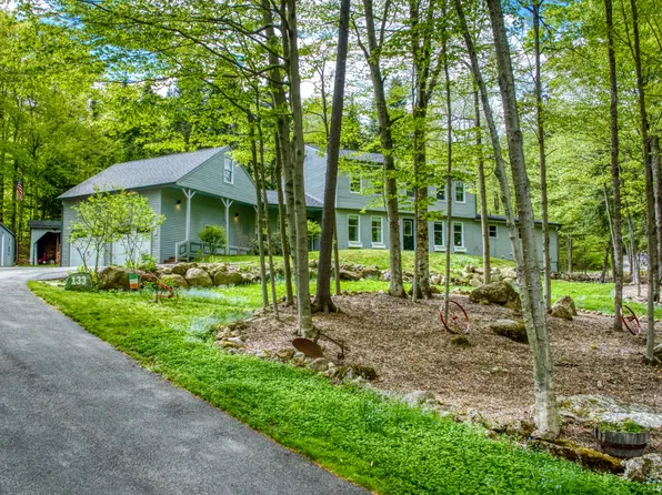 133 Whiteface Inn Ln, Lake Placid, NY 12946